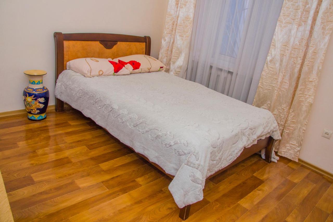 Apartment On Malaya Arnautskaya 21 Odesa Exterior foto