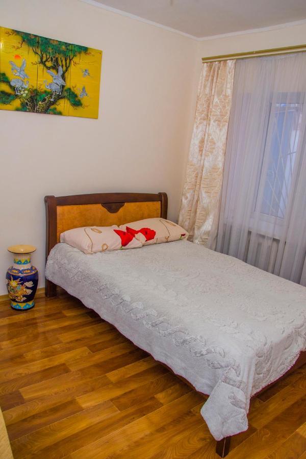 Apartment On Malaya Arnautskaya 21 Odesa Exterior foto